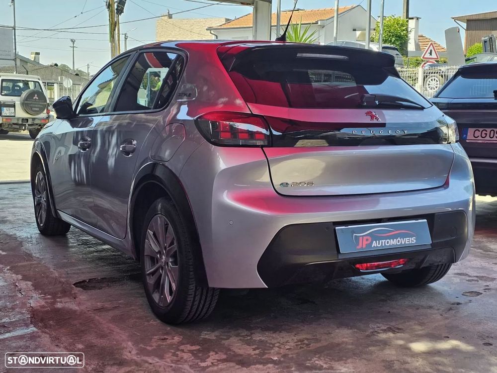 Peugeot e-208 50 kWh Style - 17