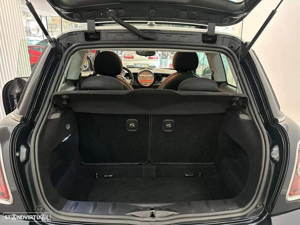 MINI 3 Portas Cooper D - 12