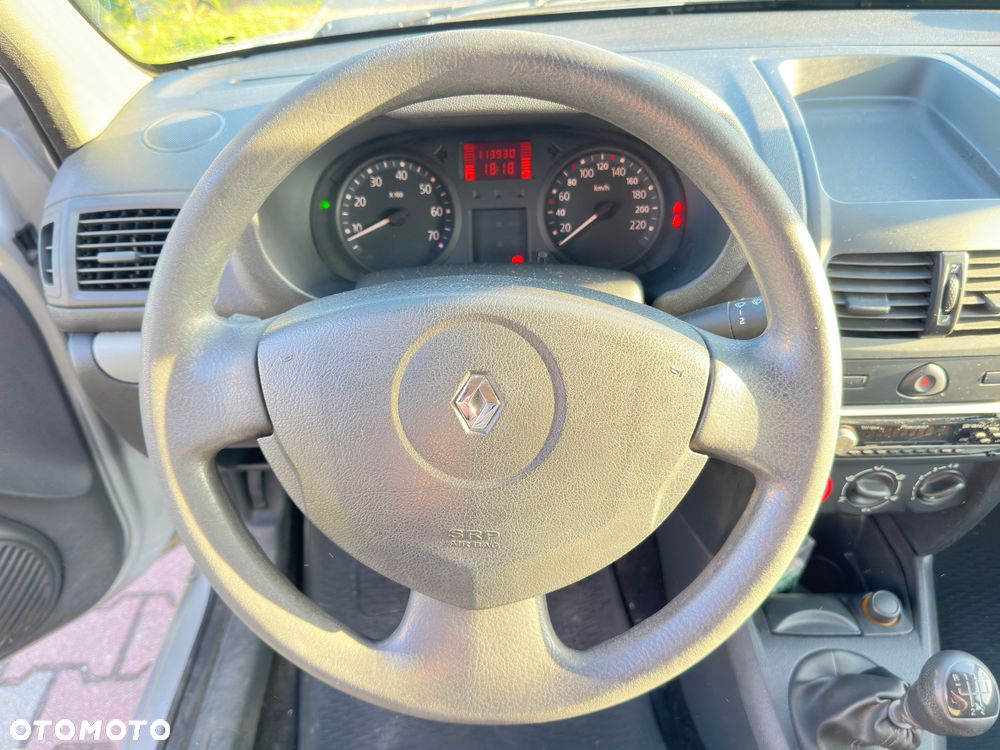 Renault Clio - 14