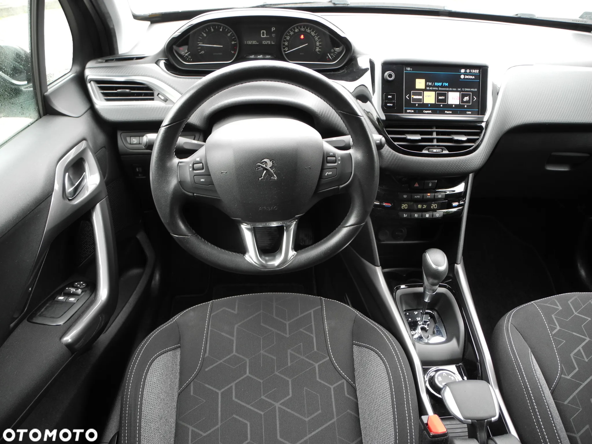 Peugeot 2008 - 6