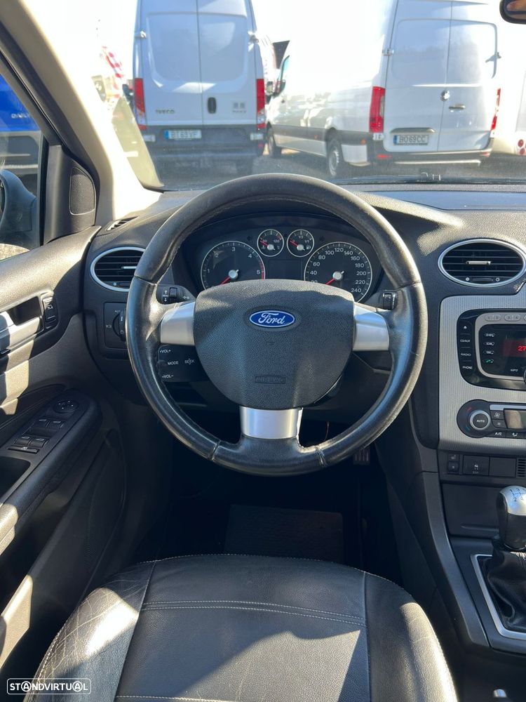 Ford Focus SW 1.6 TDCi Titanium - 17