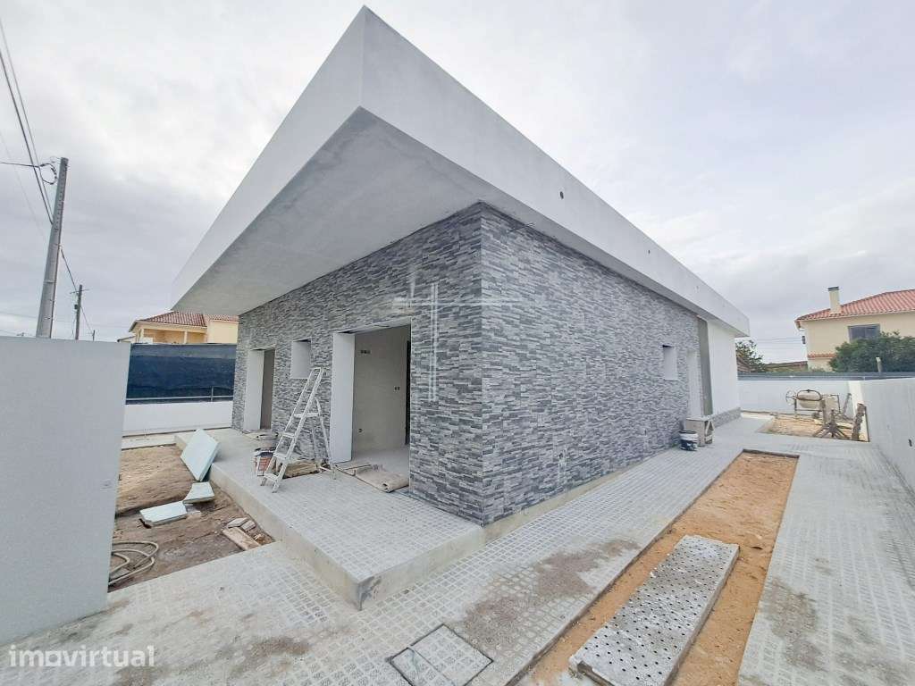 Moradia isolada T3+1, arquitetura contemporânea - Fernão Ferro - Grande imagem: 2/34