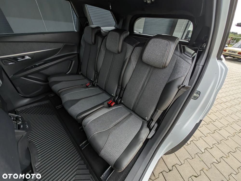 Peugeot 5008 1.6 PureTech GT Line S&S EAT8 - 36