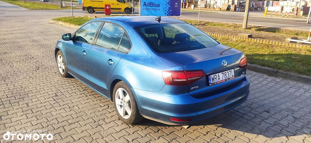 Volkswagen Jetta 1.2 TSI BlueMotion Technology Comfortline - 6