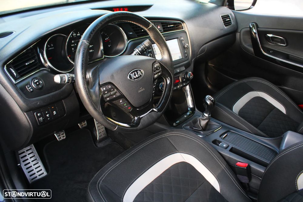 Kia Ceed 1.6 CRDi GT Line - 49