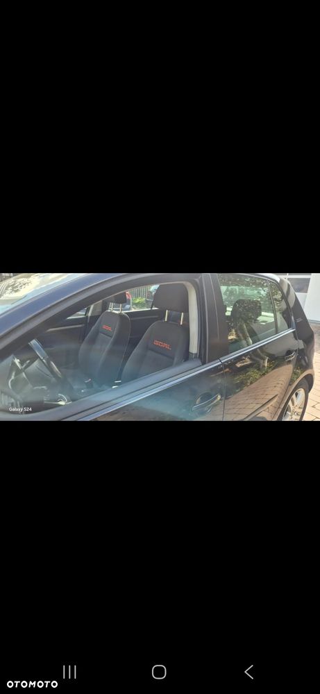 Volkswagen Golf - 4