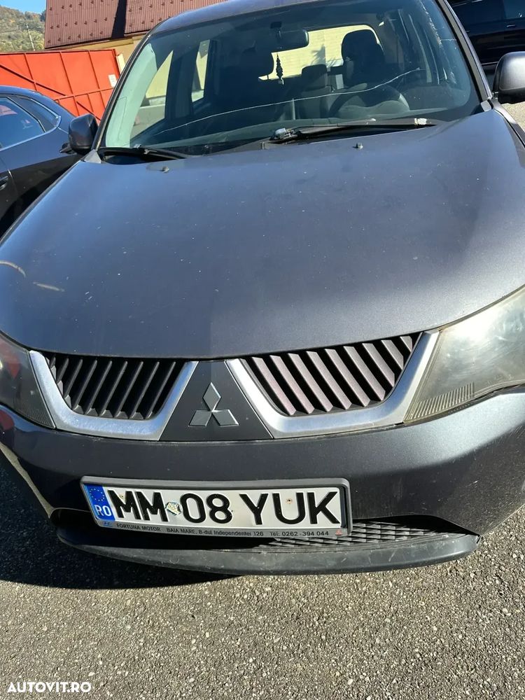 Mitsubishi Outlander 2.0 DI-D Invite - 2