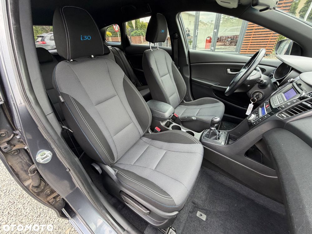 Hyundai i30 blue 1.6 GDI Trend - 35
