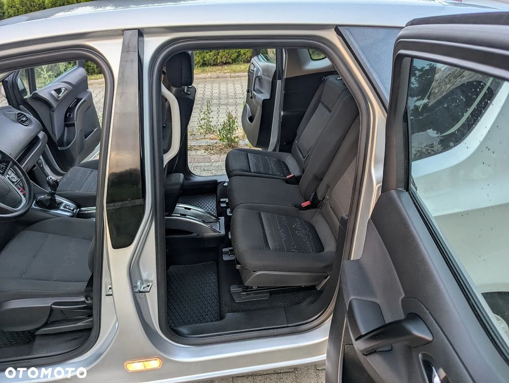 Opel Meriva - 8