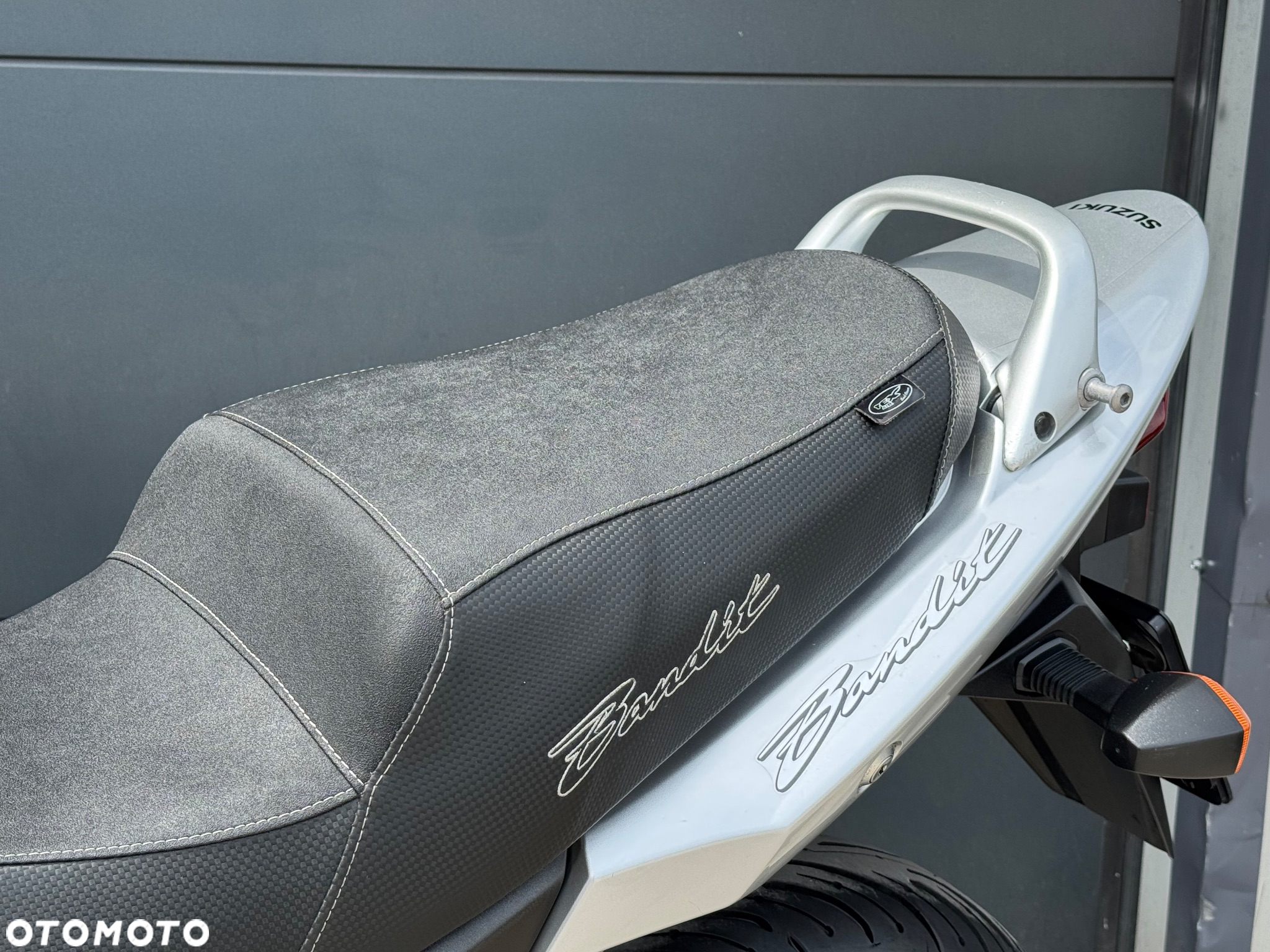 Suzuki Bandit - 25