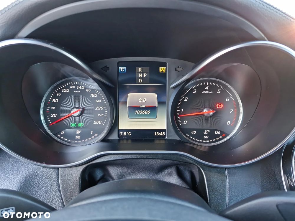 Mercedes-Benz GLC - 24