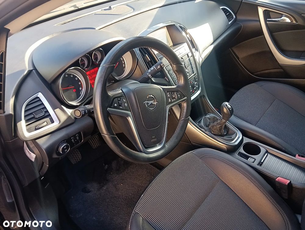 Opel Astra 1.4 Turbo Cosmo - 22