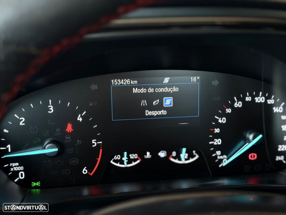 Ford Focus 1.5 TDCi ECOBlue ST-Line - 30