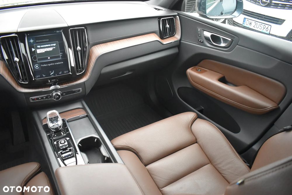 Volvo XC 60 B5 B AWD Inscription - 21