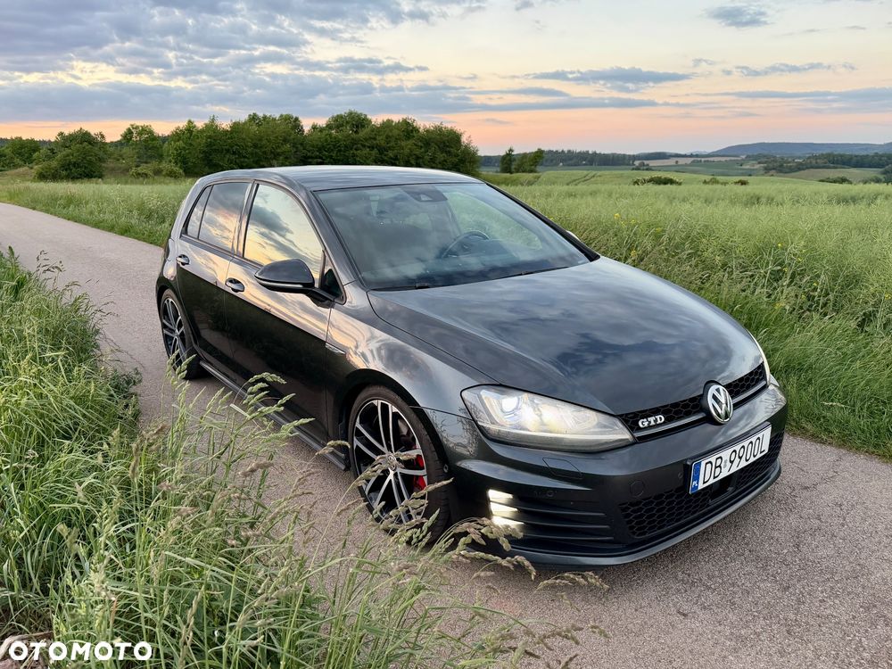 Volkswagen Golf 2.0 TDI BMT GTD DSG - 1