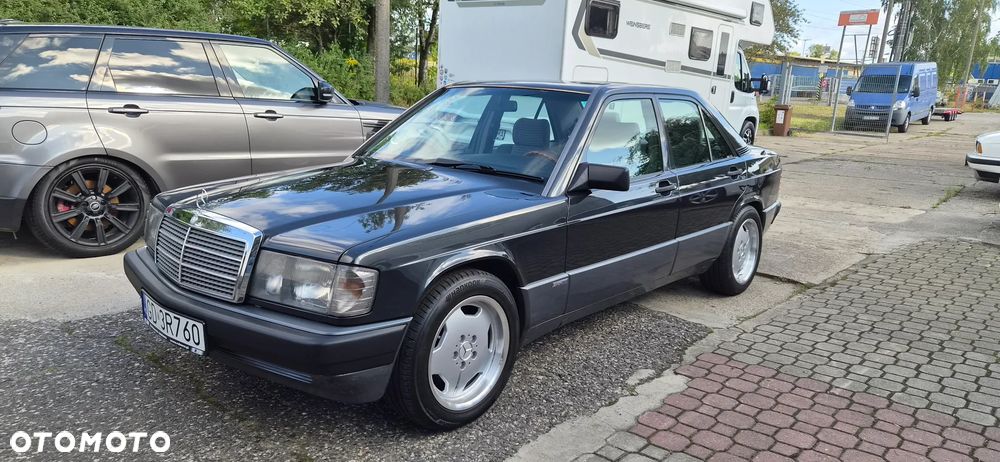 Mercedes-Benz W201 (190)