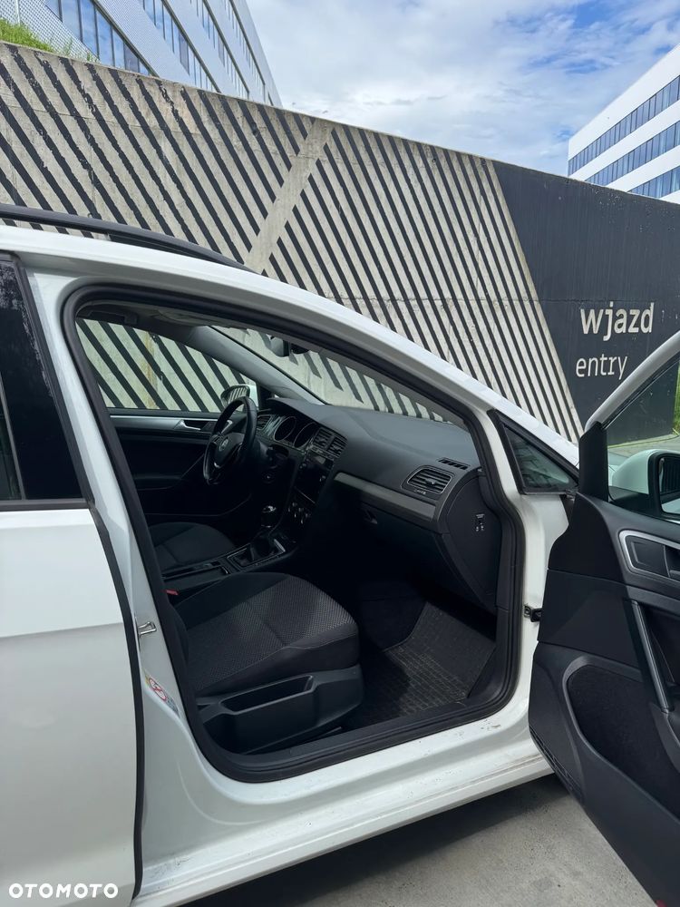 Volkswagen Golf - 13