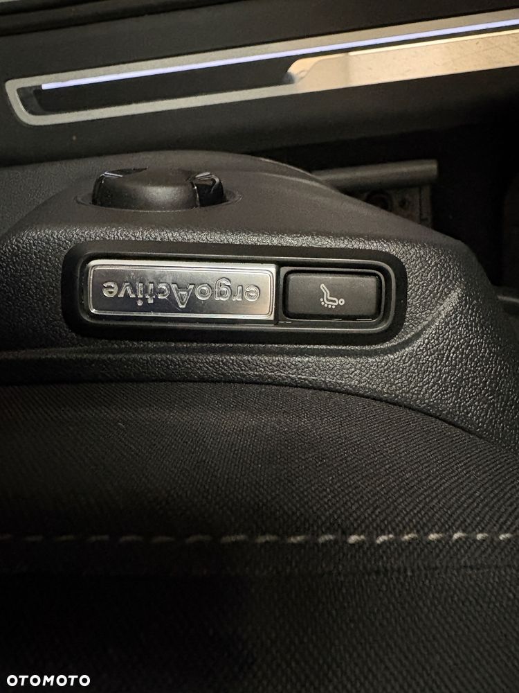 Volkswagen Tiguan - 8