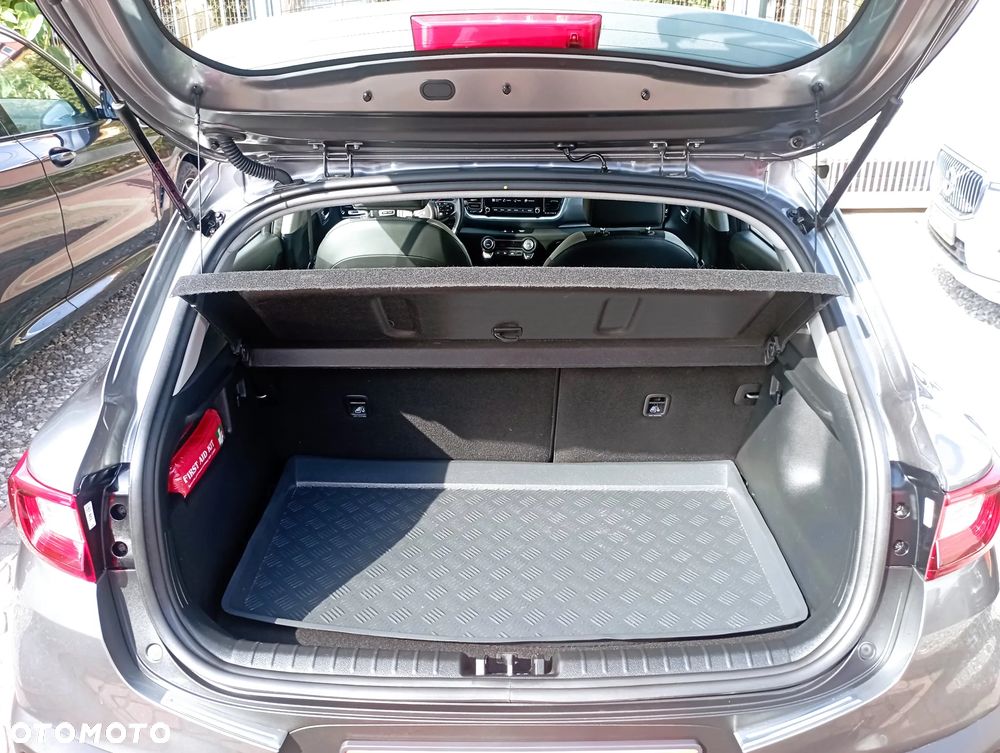 Kia Stonic 1.2 L - 24