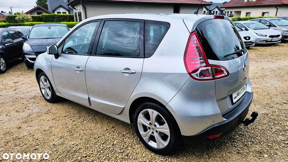 Renault Scenic 1.6 16V 110 Paris - 16