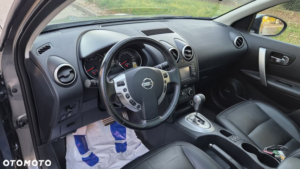 Nissan Qashqai 2.0 CVT lounge - 17