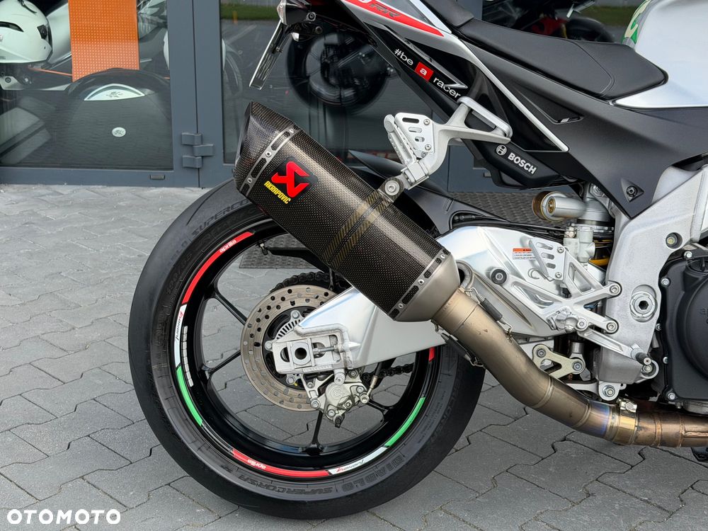 Aprilia Tuono - 6