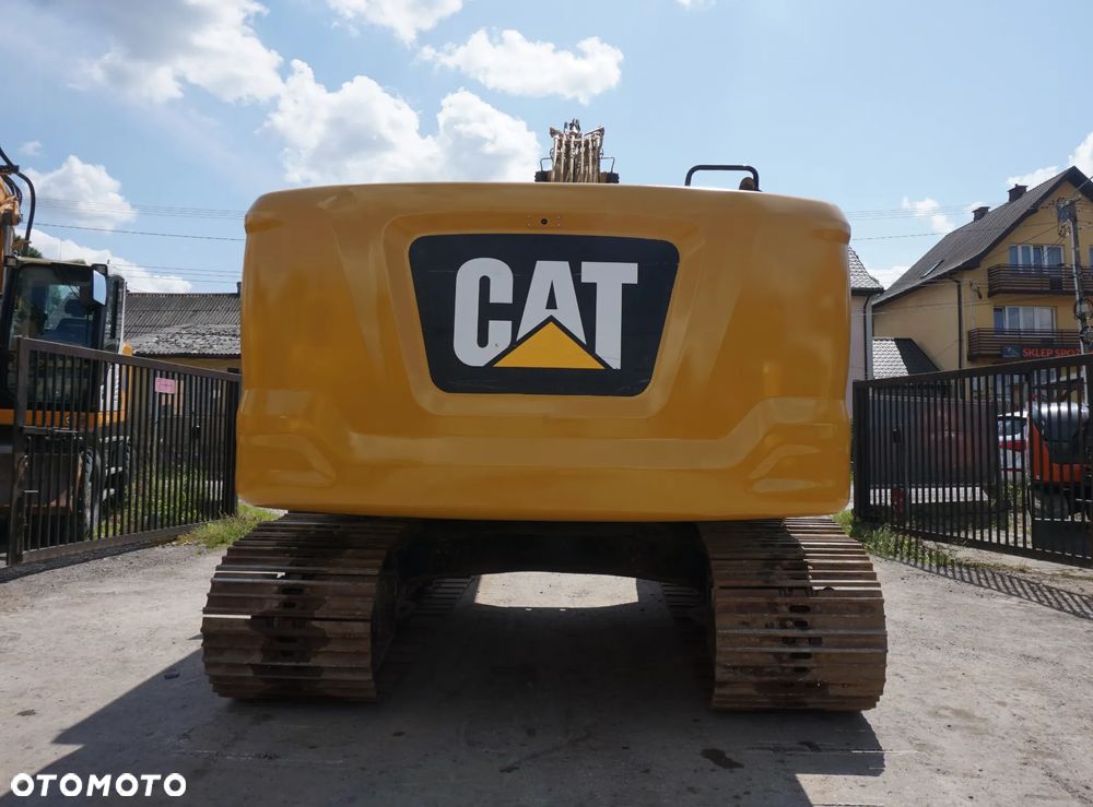 Caterpillar CAT 320 - 7