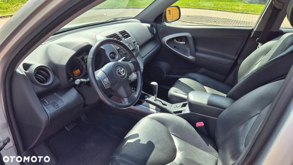 Toyota RAV4 2.0 4x4 Automatik Executive - 6