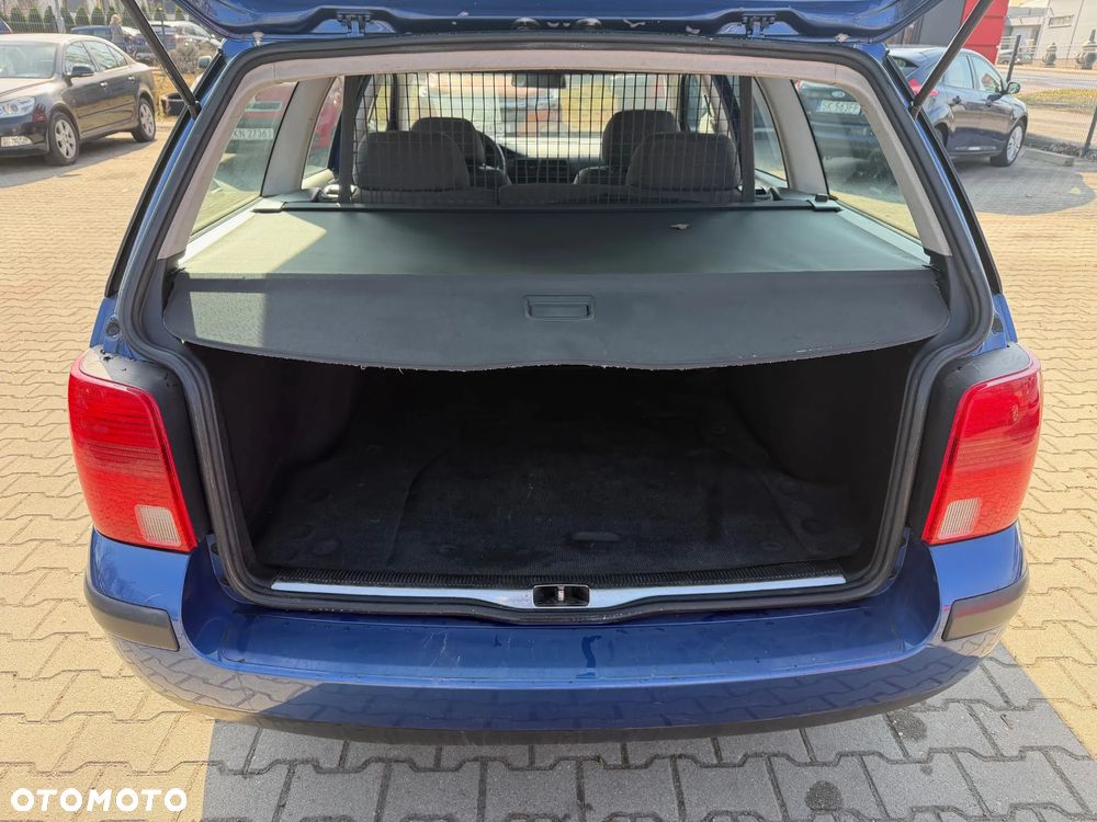 Volkswagen Passat 1.8 Comfortline - 11