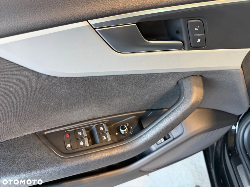 Audi A4 Avant 2.0 TDI ultra S tronic - 13