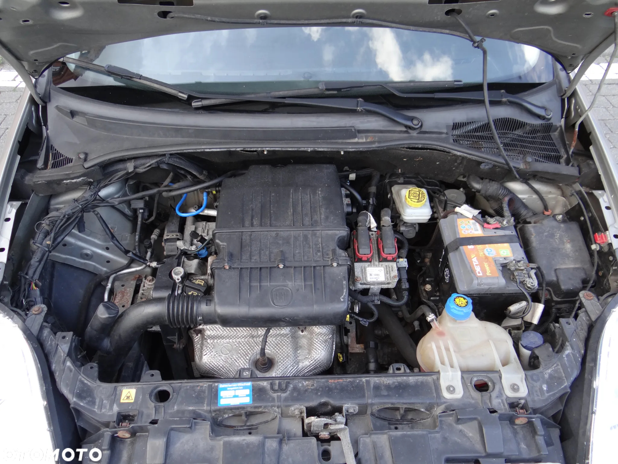 Fiat Punto 1.4 Young - 17
