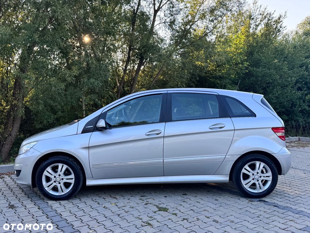 Mercedes-Benz Klasa B 180 BlueEFFICIENCY SPORT EDITION - 9