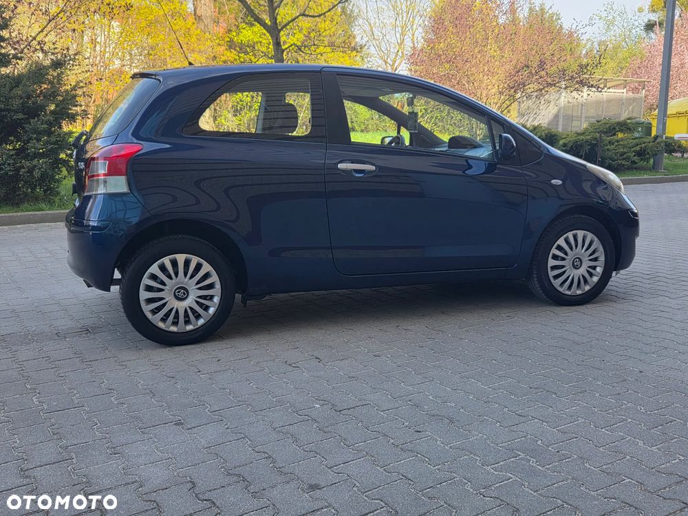 Toyota Yaris 1.33 VVT-i Executive - 3