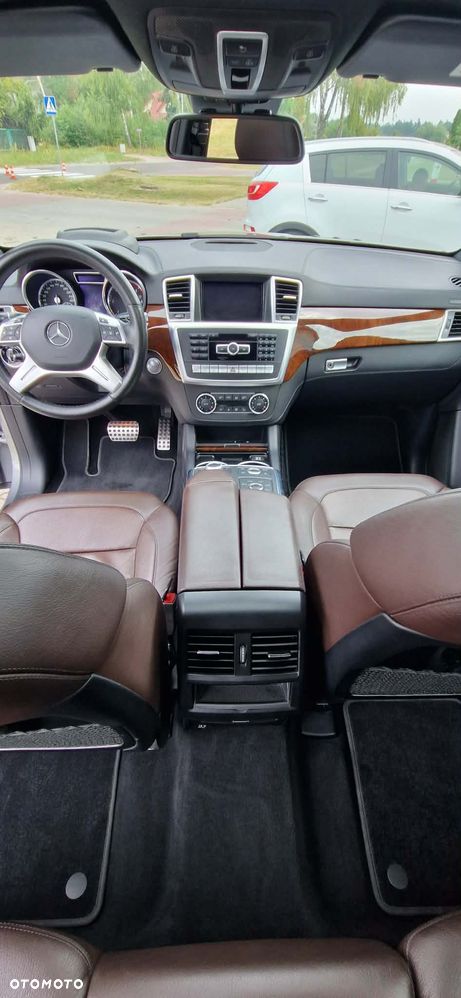 Mercedes-Benz GL - 7