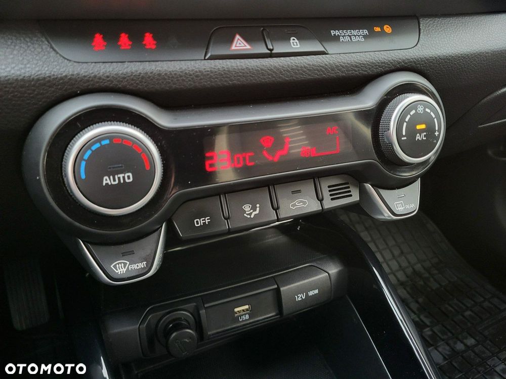 Kia Stonic 1.0 T-GDI L Business Line DCT - 21