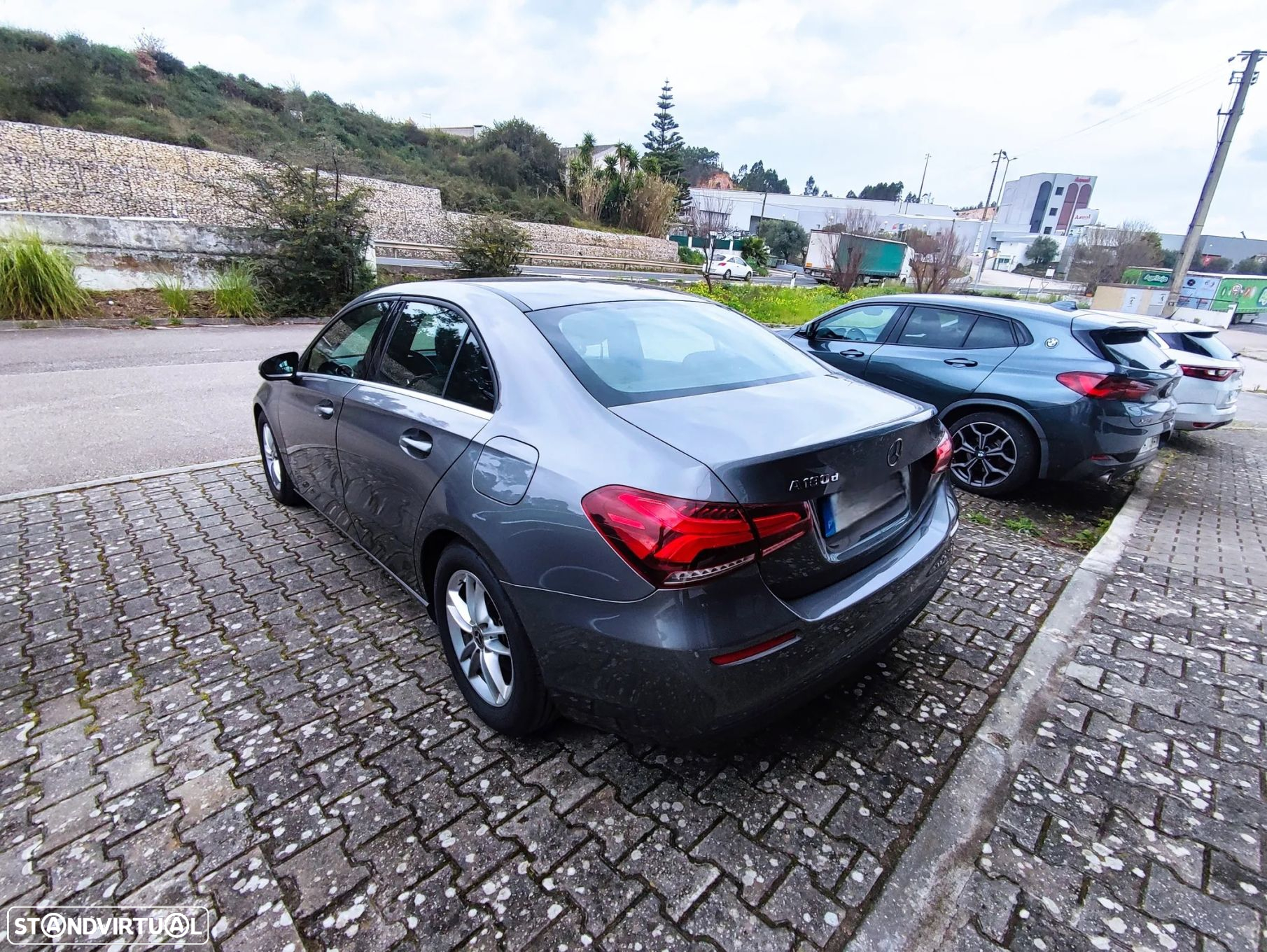 Mercedes-Benz A 180 Limousine d Progressive Aut. - 5