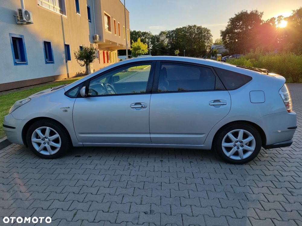 Toyota Prius 1.5 VVT-i Sol - 19