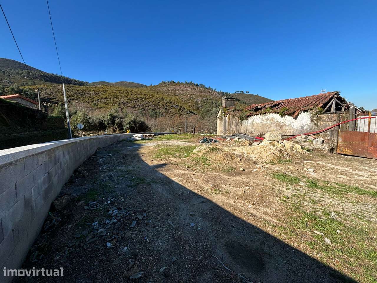 Moradia para Restaurar T3 Venda em Rebordões (Santa Maria),Ponte de Li - Grande imagem: 5/28