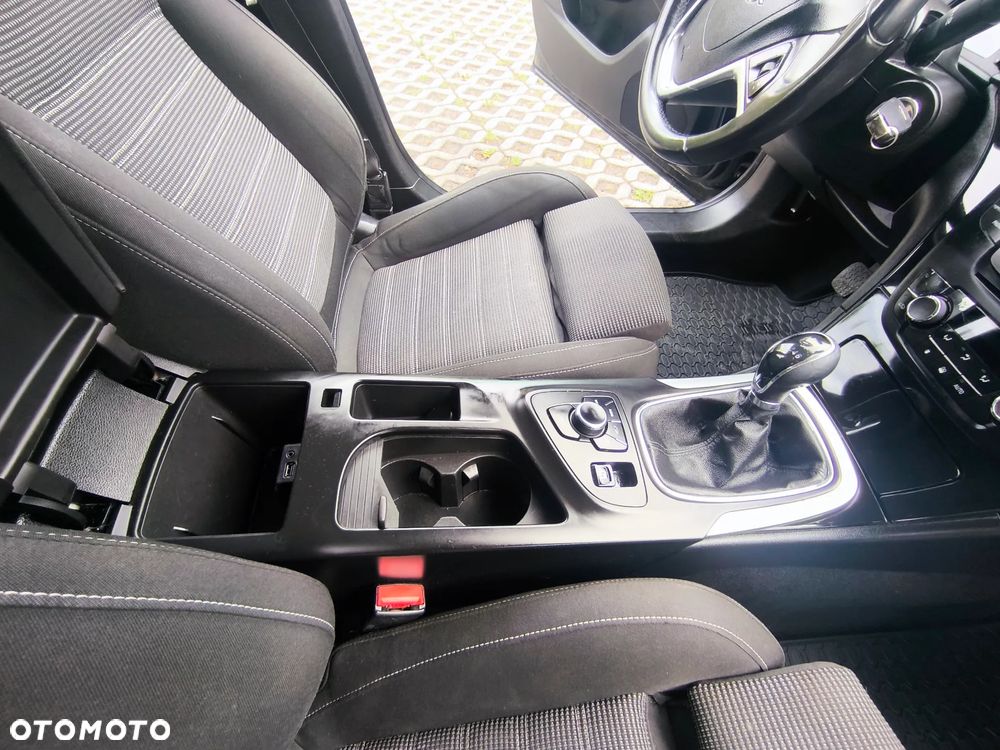 Opel Insignia 2.0 CDTI - 14