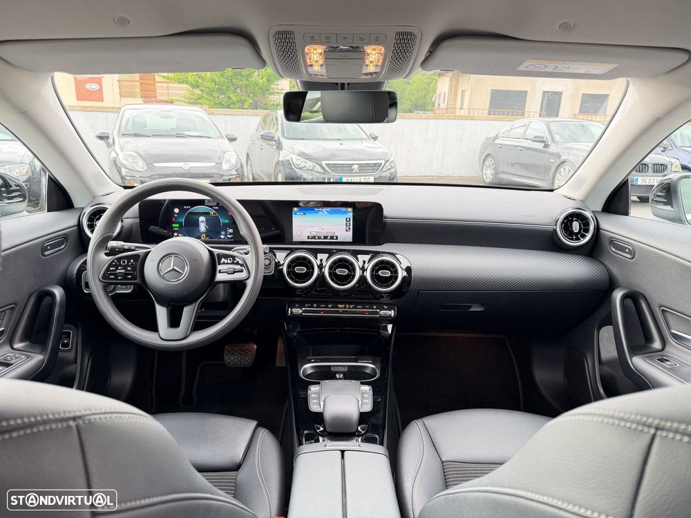 Mercedes-Benz CLA 250 e Shooting Brake Style Plus - 36