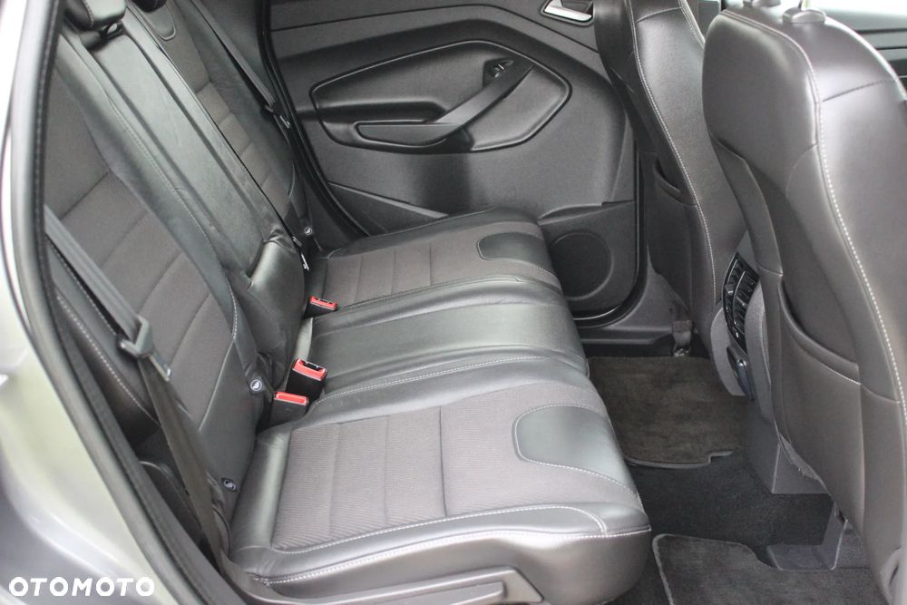 Ford Kuga 2.0 TDCi 4x4 Titanium - 22