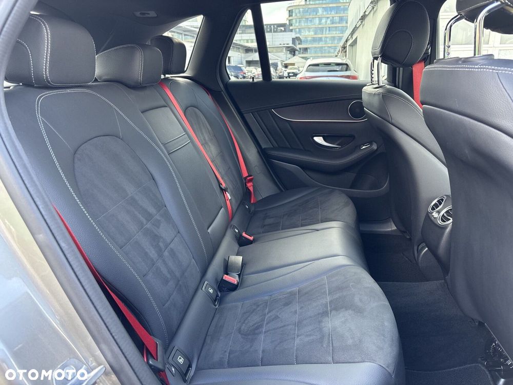 Mercedes-Benz GLC - 22