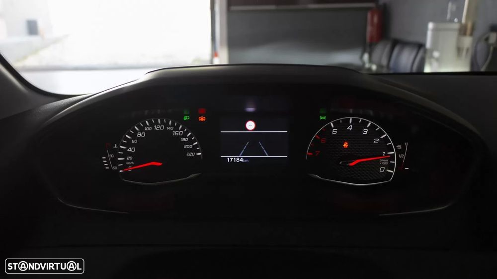 Peugeot 208 1.2 PureTech Active - 22