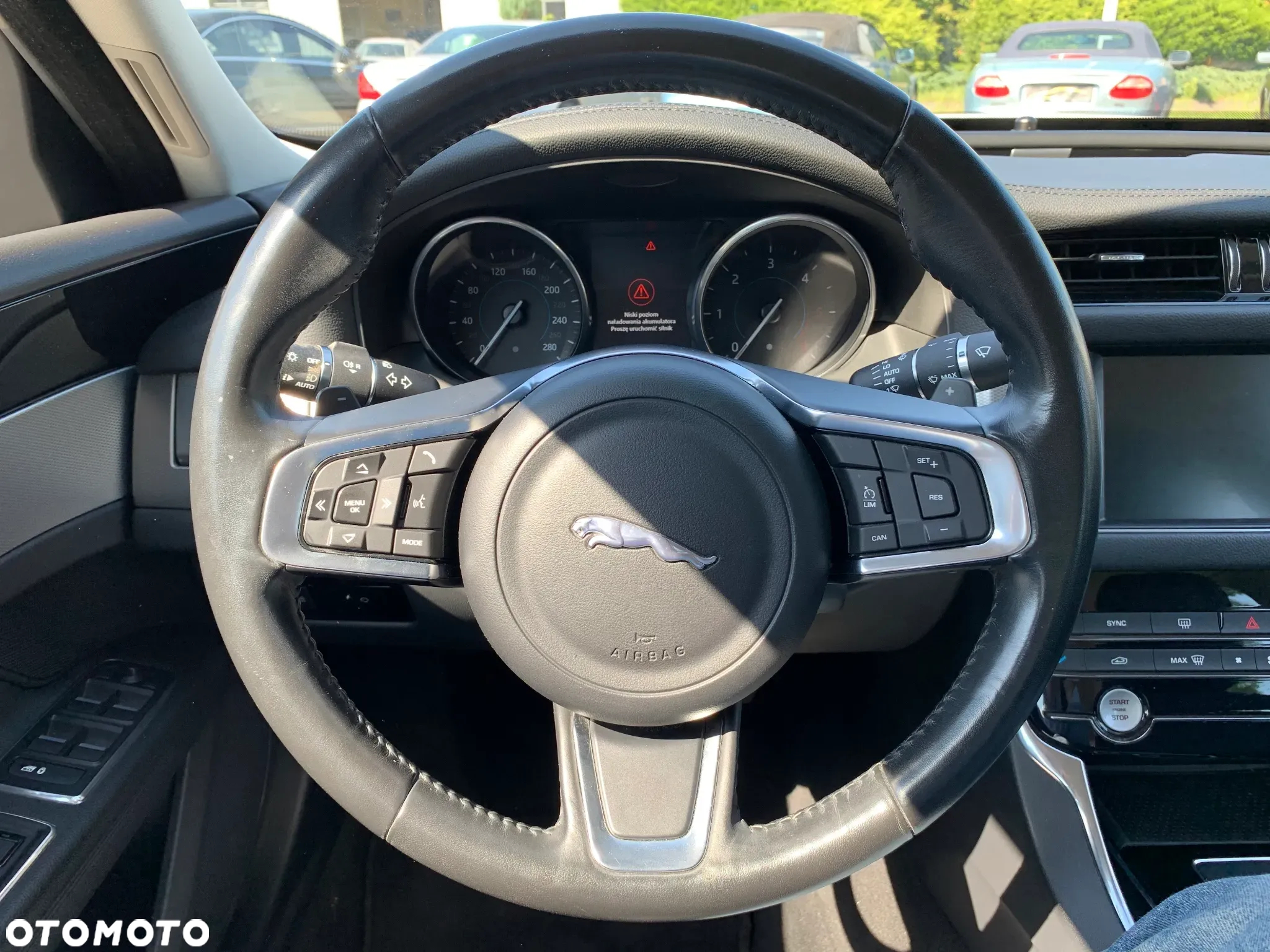 Jaguar XF 2.0 i4D Prestige - 8