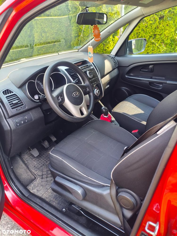 Kia Venga 1.6 CRDi M - 8