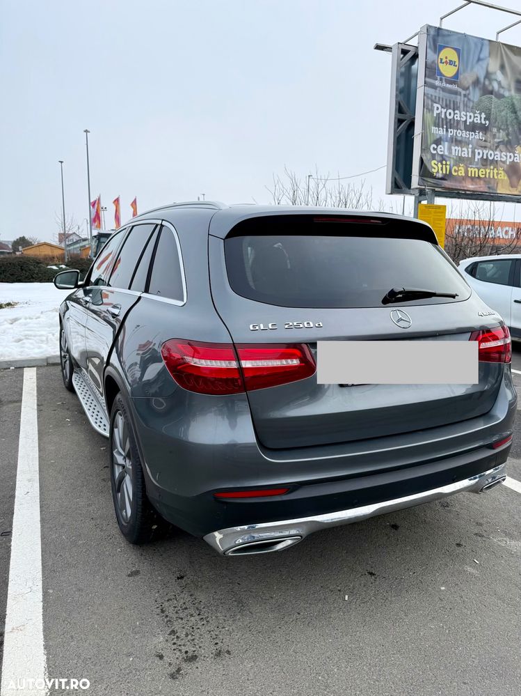 Mercedes-Benz GLC - 4