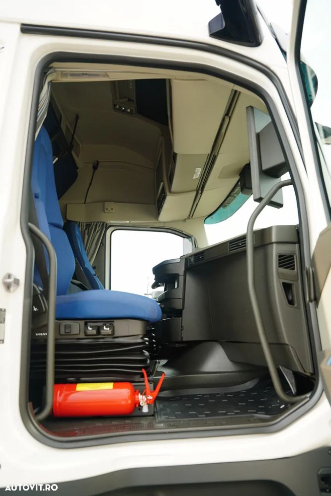 Volvo FH 460 / CORTINĂ - 7.75 M / I-SAVE / AER CONDIȚIONAT PARCARE / PUNTE RELAXABILĂ / DIRECȚIE / CORTINĂ RANFORSATĂ - 33