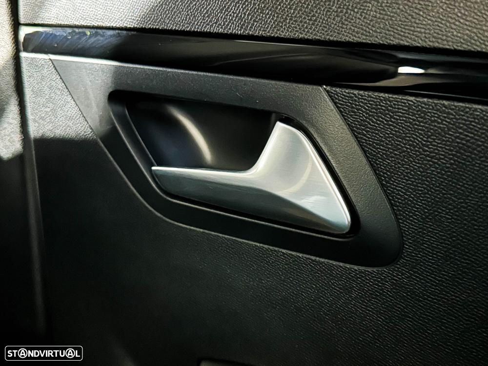 Peugeot e-208 50 kWh GT Pack - 29