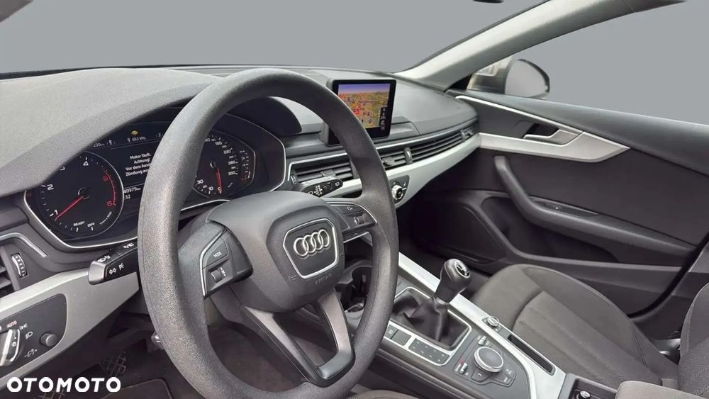 Audi A4 Avant 2.0 TDI - 9