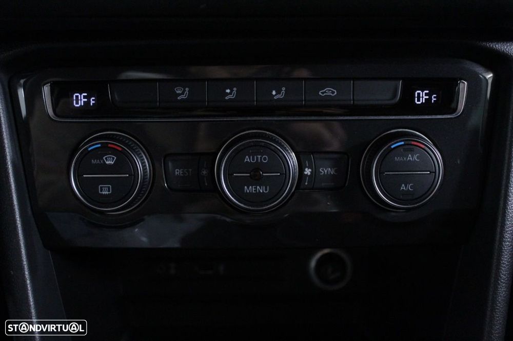 VW Tiguan 1.6 TDI Confortline - 29
